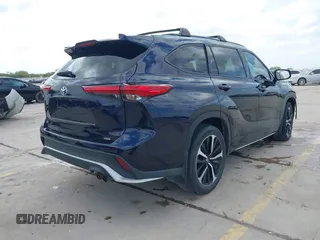 2022 Toyota Highlander XSE z VIN 5TDLZRAHXNS132750, wystawiony jako IAAI lot #42041166 z przebiegiem 39 793 mil mil oraz . Historia ofert i sprzedaży dostępna na DreamBid. Obrazek 4.