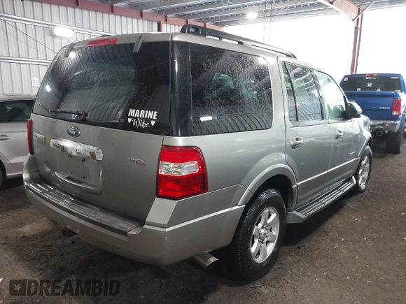 2008 Ford Expedition SSV with VIN 1FMFU15528LA34603, listed as a IAAI auction lot 42205552 with 253,225 mi miles and . Bid and sale history available at DreamBid. Image 4.
