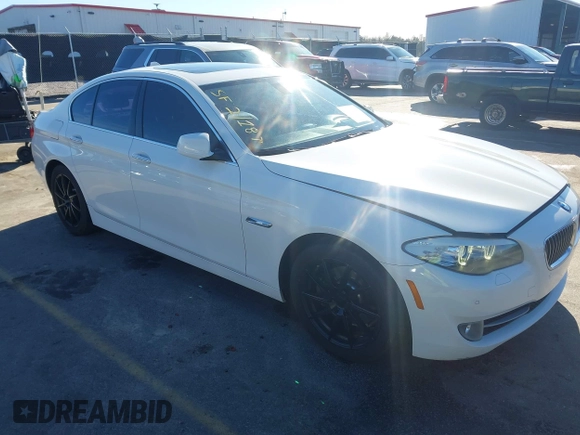 2013 BMW 5 Series 528i with VIN WBAXG5C53DD232909, listed as a IAAI auction lot 41620696 with 181,375 mi miles and . Bid and sale history available at carsss.com. Image 1.