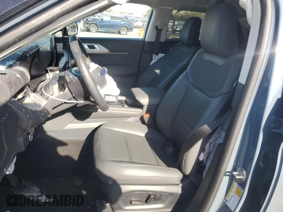 2025 Ford Explorer Active z VIN 1FMUK8DH7SGA39605, wystawiony jako Copart lot #51682145 z przebiegiem 305 mil mil oraz Szkoda całkowita • Salvage title. Historia ofert i sprzedaży dostępna na DreamBid. Obrazek 7.