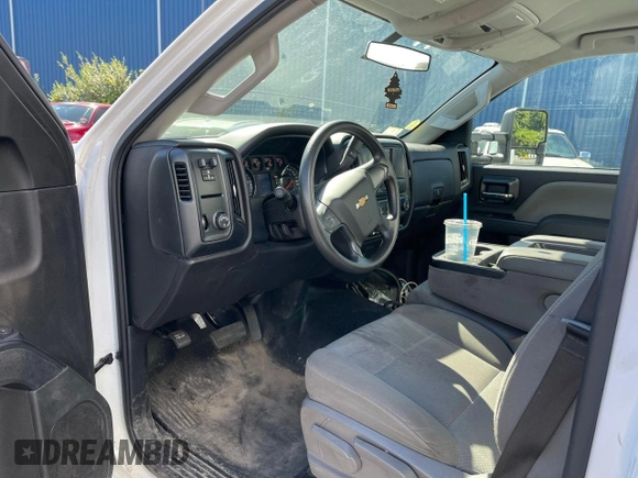 2019 Chevrolet Silverado 1500 with VIN 1HTKHPVK7KH811807, listed as a Copart auction lot 80460874 with 157,626 mi miles and Clean Title. Bid and sale history available at DreamBid. Image 5.