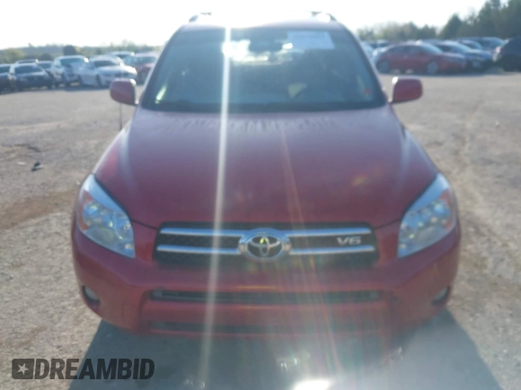 2008 Toyota RAV4 Limited z VIN JTMZK31V585021728, wystawiony jako IAAI lot #41975062 z przebiegiem Nie podano mil oraz . Historia ofert i sprzedaży dostępna na DreamBid. Obrazek 12.