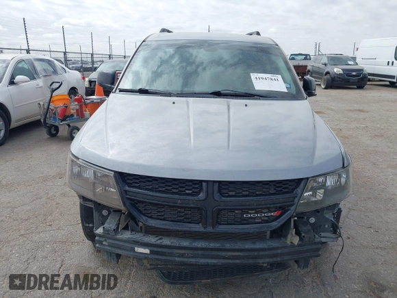 2019 Dodge Journey SE z VIN 3C4PDCBB5KT861358, wystawiony jako IAAI lot #41947841 z przebiegiem 82 099 mil mil oraz . Historia ofert i sprzedaży dostępna na DreamBid. Obrazek 12.