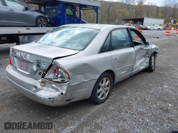 2002 Toyota Avalon XL with VIN 4T1BF28B12U234616, listed as a IAAI auction lot 41954288 with 148,418 mi miles. Bid and sale history available at carsss.com. Image 4.