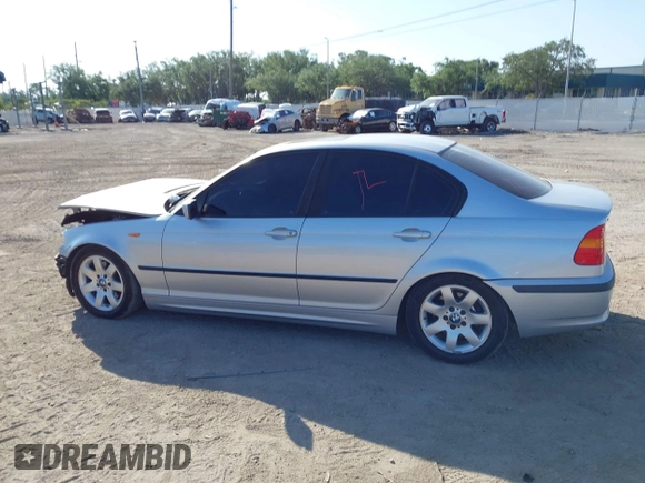2002 BMW 3 Series 325i with VIN WBAEV33412KL55500, listed as a IAAI auction lot 42008308 with 172,852 mi miles. Bid and sale history available at carsss.com. Image 15.