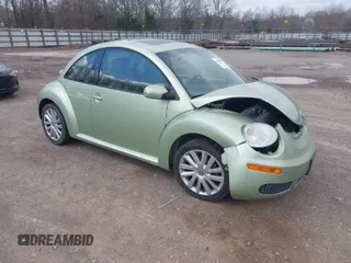 2008 Volkswagen New Beetle Coupe S with VIN 3VWRW31C38M523065, listed as a IAAI auction lot 41802540 with 151,065 mi miles. Bid and sale history available at carsss.com. Image 1.