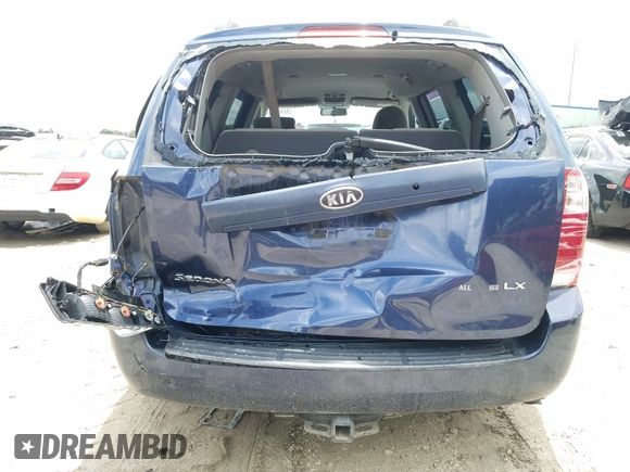 2008 Kia Sedona LX with VIN KNDMB233386236924, listed as a Copart auction lot 84745164 with 259,803 mi miles and Non Repairable. Bid and sale history available at carsss.com. Image 9.
