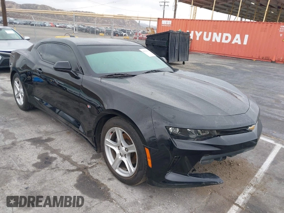 2017 Chevrolet Camaro 1LT z VIN 1G1FB1RS5H0203694, wystawiony jako IAAI lot #41560968 z przebiegiem Nie podano mil oraz . Historia ofert i sprzedaży dostępna na DreamBid. Obrazek 1.