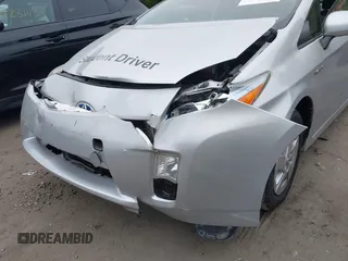 2010 Toyota Prius II z VIN JTDKN3DU4A0149991, wystawiony jako IAAI lot #42309771 z przebiegiem 262 350 mil mil oraz . Historia ofert i sprzedaży dostępna na DreamBid. Obrazek 6.