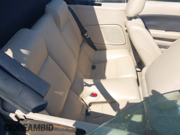 2006 Ford Mustang Standard z VIN 1ZVFT84N265125323, wystawiony jako IAAI lot #42093087 z przebiegiem 193 533 mil mil oraz . Historia ofert i sprzedaży dostępna na DreamBid. Obrazek 8.