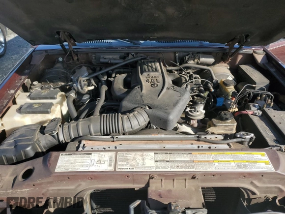 2000 Ford Explorer Eddie Bauer z VIN 1FMZU74E6YUB37521, wystawiony jako Copart lot #85994294 z przebiegiem 126 348 mil mil oraz Szkoda całkowita • Salvage title. Historia ofert i sprzedaży dostępna na DreamBid. Obrazek 12.