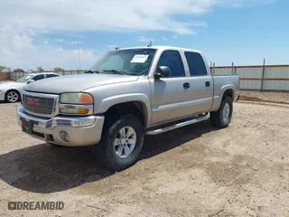 2004 GMC Sierra 1500 Crew Cab SLE with VIN 2GTEK13T841341748, listed as a IAAI auction lot 42036007 with 227,164 mi miles. Bid and sale history available at carsss.com. Image 17.