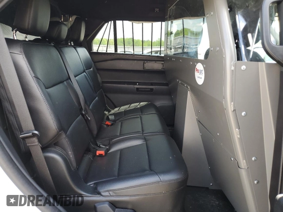 2022 Ford Police Interceptor Utility z VIN 1FM5K8AB5NGC14734, wystawiony jako Copart lot #55397525 z przebiegiem 43 026 mil mil oraz Szkody całkowita. Historia ofert i sprzedaży dostępna na DreamBid. Obrazek 11.