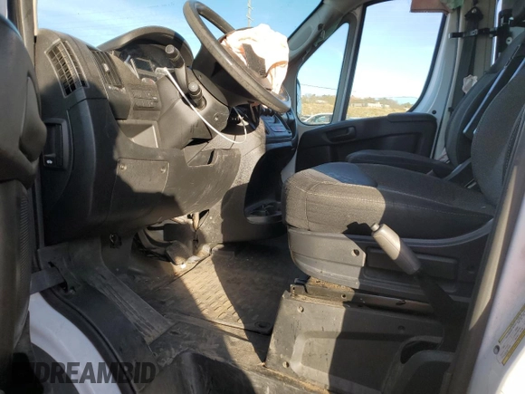 2021 Ram ProMaster Cargo with VIN 3C6LRVNG1ME576187, listed as a Copart auction lot 81195664 with Not Provided miles and Salvage Title. Bid and sale history available at DreamBid. Image 8.