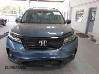 2021 Honda Pilot Special Edition with VIN 5FNYF5H27MB011413, listed as a IAAI auction lot 42082680 with 27,474 mi miles and . Bid and sale history available at carsss.com. Image 12.