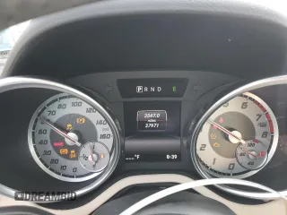2015 Mercedes-Benz SLK 250 with VIN WDDPK4HA1FF106580, listed as a Copart auction lot 57462625 with 37,971 mi miles and Salvage title. Bid and sale history available at DreamBid. Image 9.
