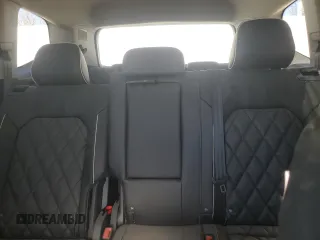 2025 Volkswagen Atlas SEL Premium R-Line z VIN 1V2FR2CAXSC505883, wystawiony jako Copart lot #44755475 z przebiegiem Nie podano mil oraz Szkoda całkowita • Salvage title. Historia ofert i sprzedaży dostępna na DreamBid. Obrazek 10.