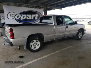 2005 Chevrolet Silverado 1500 LS with VIN 2GCEC19T951216196, listed as a Copart auction lot 54200065 with 126,300 mi miles and Salvage Title. Bid and sale history available at DreamBid. Image 3.