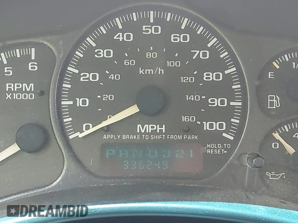 2002 Chevrolet Suburban LT z VIN 1GNFK16Z62J167600, wystawiony jako IAAI lot #42553037 z przebiegiem 336 249 mil mil oraz . Historia ofert i sprzedaży dostępna na DreamBid. Obrazek 7.