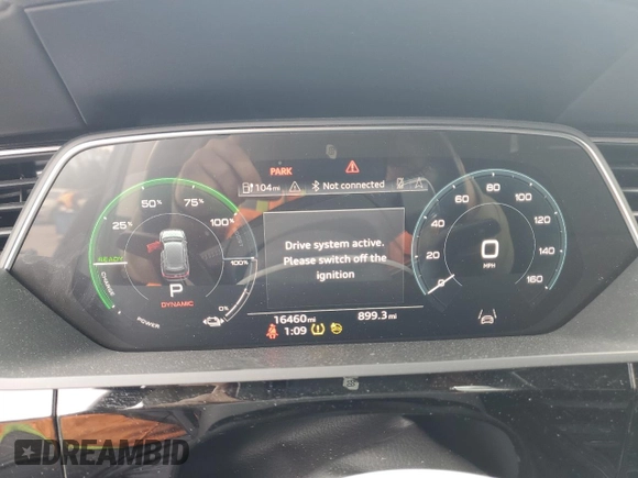 2021 Audi e-tron Prestige z VIN WA1VABGE0MB004327, wystawiony jako Copart lot #51814545 z przebiegiem 16 460 mil mil oraz Szkoda całkowita • Salvage title. Historia ofert i sprzedaży dostępna na DreamBid. Obrazek 9.