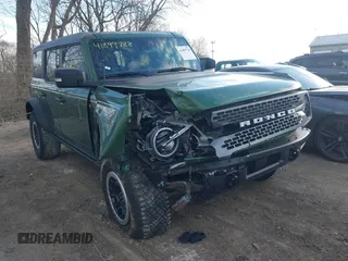 2023 Ford Bronco z VIN 1FMEE5DP2PLA95399, wystawiony jako IAAI lot #41899728 z przebiegiem 16 199 mil mil oraz . Historia ofert i sprzedaży dostępna na DreamBid. Obrazek 6.