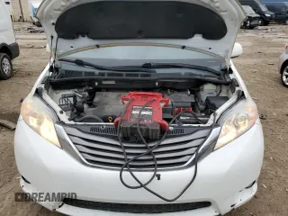 2011 Toyota Sienna XLE AAS with VIN 5TDYK3DC3BS175507, listed as a Copart auction lot 53231855 with 245,149 mi miles and Clean title. Bid and sale history available at DreamBid. Image 12.