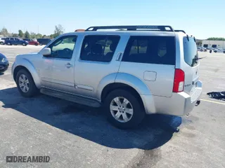 2006 Nissan Pathfinder SE with VIN 5N1AR18W96C655348, listed as a IAAI auction lot 41789686 with 213,238 mi miles. Bid and sale history available at carsss.com. Image 3.