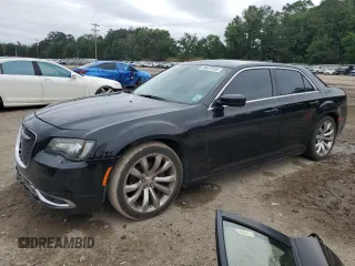 2016 Chrysler 300 Anniversary Edition z VIN 2C3CCAAG1GH343738, wystawiony jako Copart lot #55675155 z przebiegiem 120 382 mil mil oraz Szkody całkowita. Historia ofert i sprzedaży dostępna na DreamBid. Obrazek 1.