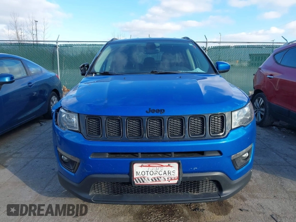 2018 Jeep Compass Latitude with VIN 3C4NJDBB6JT321036, listed as a IAAI auction lot 41036531 with 147,329 mi miles. Bid and sale history available at carsss.com. Image 12.