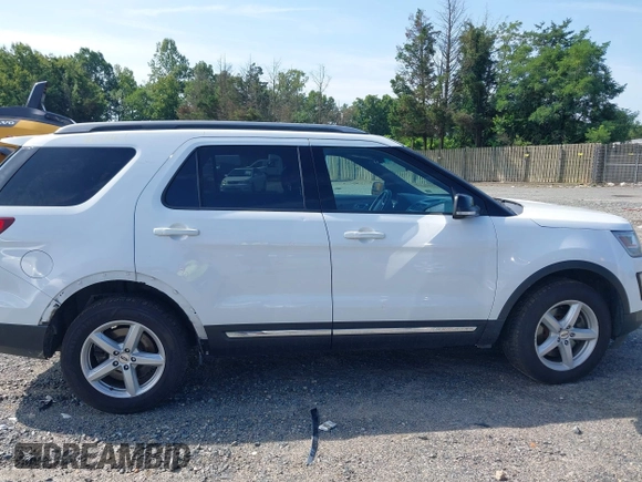 2017 Ford Explorer XLT z VIN 1FM5K8D81HGB28258, wystawiony jako IAAI lot #42613757 z przebiegiem 89 694 mil mil oraz . Historia ofert i sprzedaży dostępna na DreamBid. Obrazek 13.