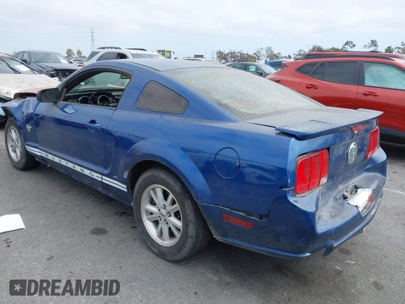 2009 Ford Mustang with VIN 1ZVHT80N395122241, listed as a IAAI auction lot 42121401 with 166,216 mi miles and . Bid and sale history available at carsss.com. Image 3.