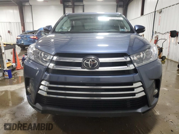 2017 Toyota Highlander Limited z VIN 5TDDZRFH4HS459601, wystawiony jako Copart lot #60559765 z przebiegiem 57 330 mil mil oraz Szkoda całkowita • Salvage title. Historia ofert i sprzedaży dostępna na DreamBid. Obrazek 5.