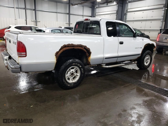 2000 Dodge Dakota Sport with VIN 1B7GG22N3YS534379, listed as a Copart auction lot 75881584 with 154,643 mi miles and Salvage Title. Bid and sale history available at carsss.com. Image 3.