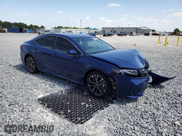2025 Toyota Camry LE with VIN 4T1DAACK0SU075581, listed as a Copart auction lot 54570525 with 2,329 mi miles and Non Repairable. Bid and sale history available at DreamBid. Image 4.