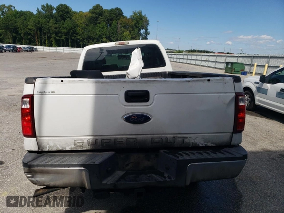 2016 Ford Super Duty F-250 SRW XLT with VIN 1FT7X2BT2GEB21476, listed as a Copart auction lot 67820354 with 368,733 mi miles and Non Repairable. Bid and sale history available at carsss.com. Image 6.