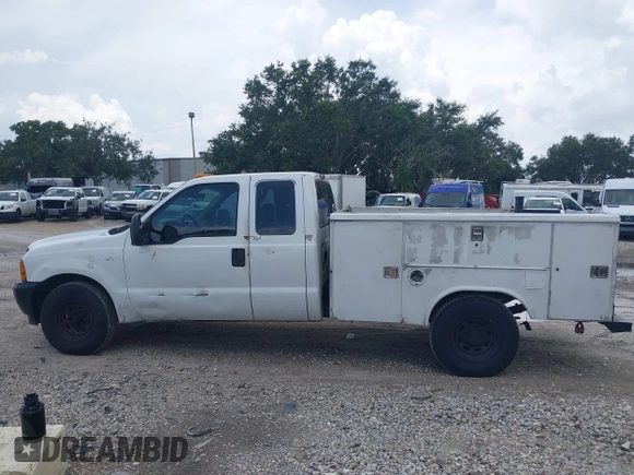 2001 Ford F-250 XL with VIN 3FTNX20L71MA26777, listed as a IAAI auction lot 42712362 with 318,429 mi miles and . Bid and sale history available at DreamBid. Image 14.