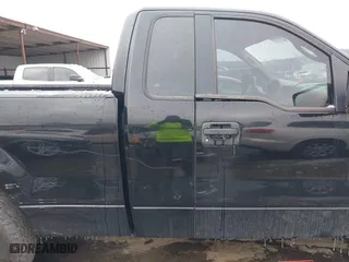 2005 Ford F-150 XL with VIN 1FTRF12W15KC00040, listed as a IAAI auction lot 41532710 with 172,371 mi miles. Bid and sale history available at carsss.com. Image 13.
