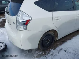 2013 Toyota Prius v Two with VIN JTDZN3EU3D3198731, listed as a IAAI auction lot 41597017 with 290,680 mi miles. Bid and sale history available at carsss.com. Image 6.