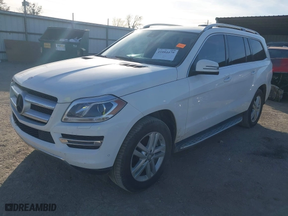 2015 Mercedes-Benz GL-Class GL 450 with VIN 4JGDF6EEXFA616584, listed as a IAAI auction lot 41084479 with 144,472 mi miles. Bid and sale history available at carsss.com. Image 17.