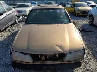 1998 Toyota Avalon XL with VIN 4T1BF18B3WU222354, listed as a Copart auction lot 75029214 with 377,315 mi miles and Non Repairable. Bid and sale history available at DreamBid. Image 5.