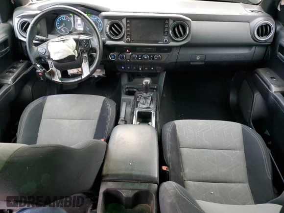 2021 Toyota Tacoma 4WD SR5 with VIN 3TMDZ5BN2MM108586, listed as a Copart auction lot 84925984 with 112,793 mi miles and Salvage Title. Bid and sale history available at carsss.com. Image 8.