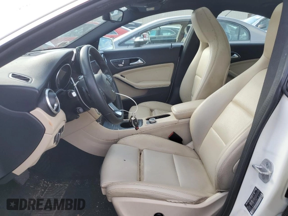 2018 Mercedes-Benz CLA 250 z VIN WDDSJ4GB5JN555993, wystawiony jako Copart lot #46189825 z przebiegiem 124 159 mil mil oraz Szkoda całkowita • Salvage title. Historia ofert i sprzedaży dostępna na DreamBid. Obrazek 7.