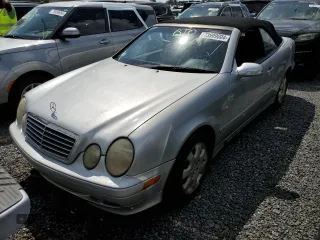 2000 Mercedes-Benz CLK with VIN WDBLK65G0YT041396, listed as a Copart auction lot 73909004 with Not Provided miles and Salvage Title. Bid and sale history available at carsss.com. Image 1.