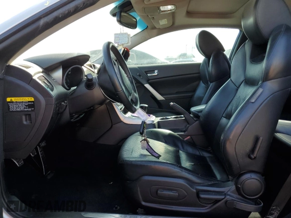 2010 Hyundai Genesis Coupe с VIN KMHHU6KH3AU025445, выставлен на аукционе Copart как лот 50736585 с пробегом 105 890 миль миль и Списание • Salvage title. История ставок и продаж доступна на DreamBid. Изображение 7.