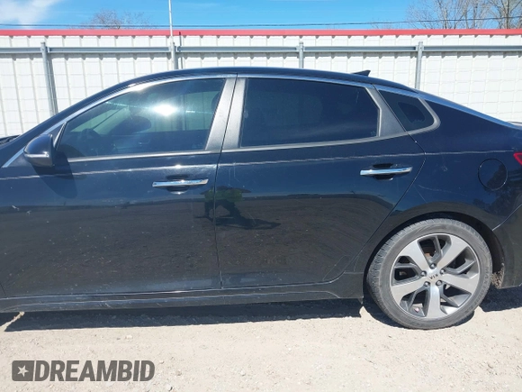 2019 Kia Optima LX with VIN 5XXGT4L31KG353576, listed as a IAAI auction lot 41712207 with 113,986 mi miles. Bid and sale history available at carsss.com. Image 14.