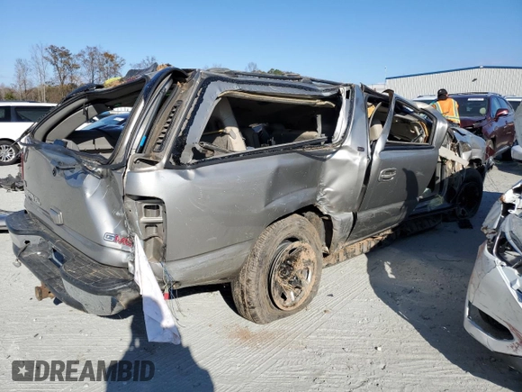 2002 GMC Yukon XL SLT with VIN 3GKFK16Z52G141925, listed as a Copart auction lot 83738594 with 0 mi miles and Salvage Title. Bid and sale history available at carsss.com. Image 3.