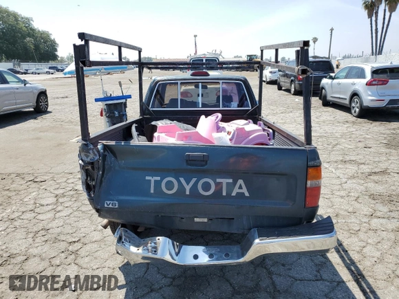 1994 Toyota Pickup z VIN JT4VN93D7R5043017, wystawiony jako Copart lot #55316015 z przebiegiem 149 112 mil mil oraz Szkoda całkowita • Salvage title. Historia ofert i sprzedaży dostępna na DreamBid. Obrazek 6.