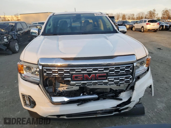 2022 GMC Canyon 2WD Denali with VIN 1GTG5EEN4N1203038, listed as a Copart auction lot 85638024 with 19,987 mi miles and Salvage Title. Bid and sale history available at carsss.com. Image 5.