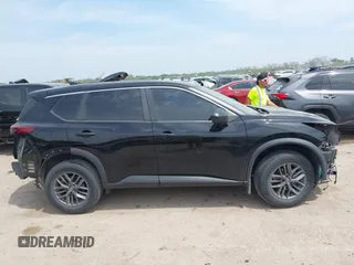 2021 Nissan Rogue S z VIN 5N1AT3AA6MC687652, wystawiony jako IAAI lot #42061135 z przebiegiem 115 410 mil mil oraz . Historia ofert i sprzedaży dostępna na DreamBid. Obrazek 14.