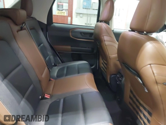 2021 Ford Bronco Sport Outer Banks z VIN 3FMCR9C61MRB05235, wystawiony jako IAAI lot #41726178 z przebiegiem 30 416 mil mil oraz . Historia ofert i sprzedaży dostępna na DreamBid. Obrazek 8.